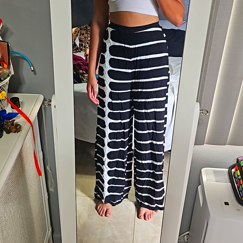 Black and white pants